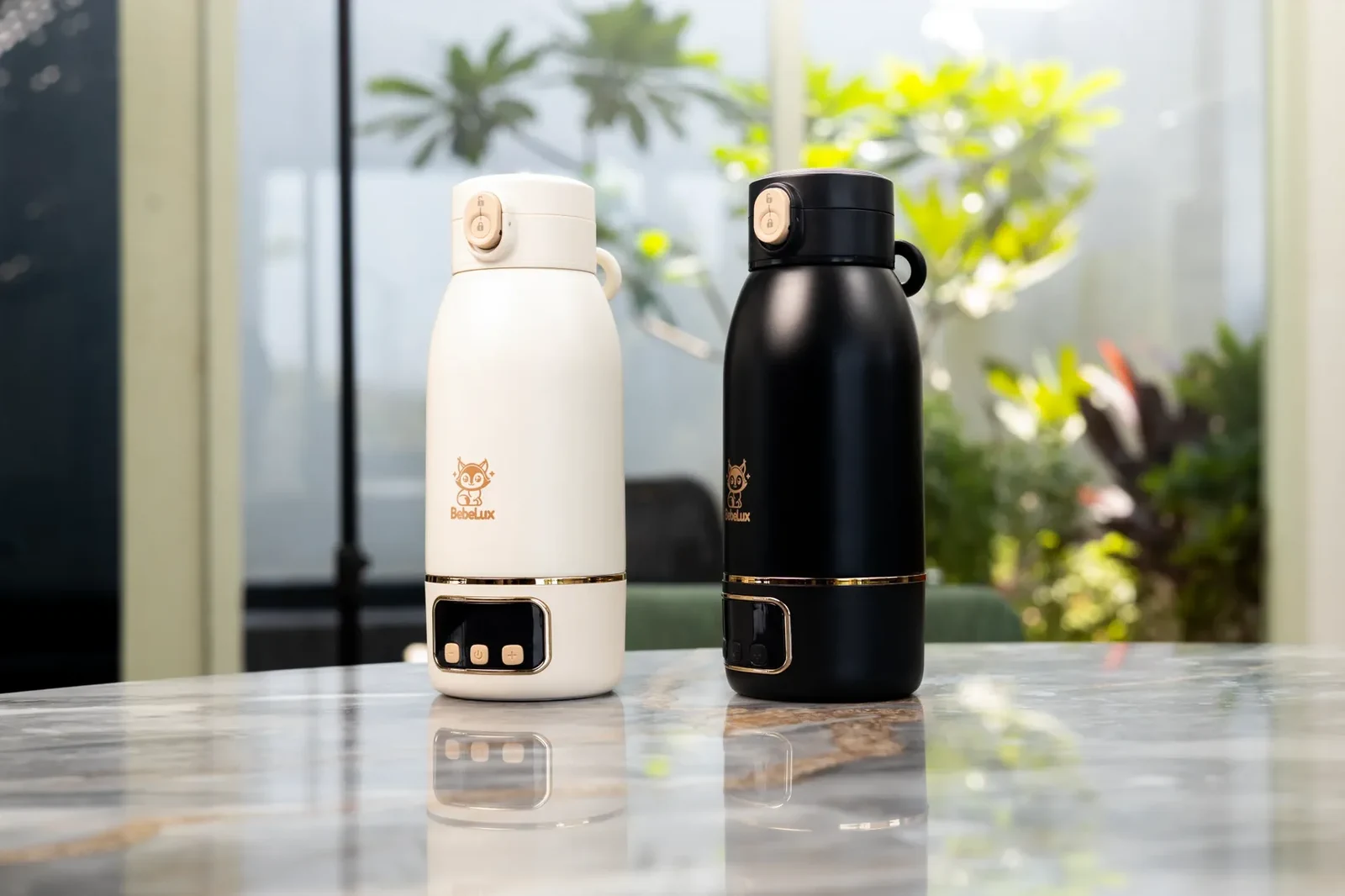 BebeWarm V2 in Schwarz und Vanille-Creme